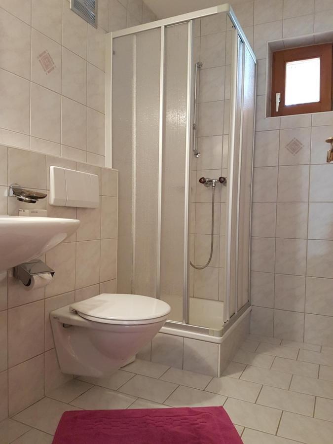 Alp-Aren Apartment Galtuer Exterior photo